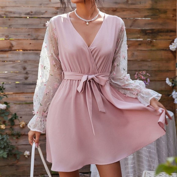 Dresses & Skirts - Boho Pink Floral Embroidered Sheer Sleeve Dress